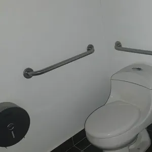 Trabajo de plomería en Medellín — instalación de tuberías